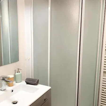 Apartment Warm And Cosy For 2 In